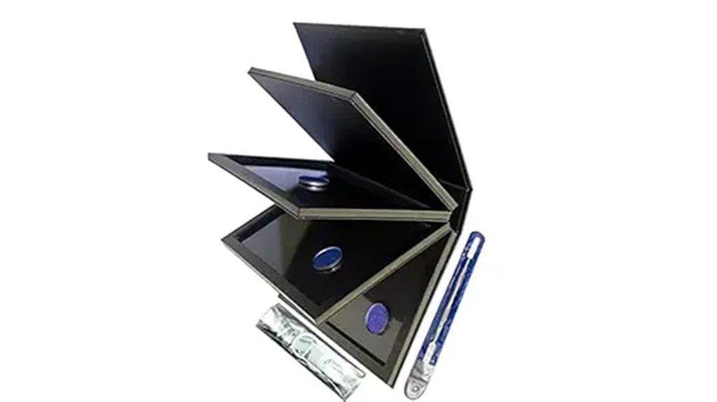 magnetic palette with tools
