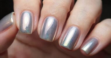 achieving streak free chrome nails