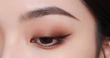 simple single brush eye makeup