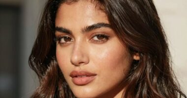 flattering face parting styles