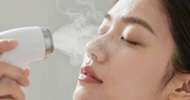 overusing facial steamers dries skin