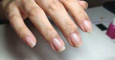 prevent side nail breakage