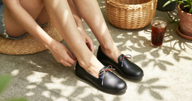 This Is The Fall 2026 Way To Wear The Viral Flat-Shoe Trend Everyone Bought Earlier This Year